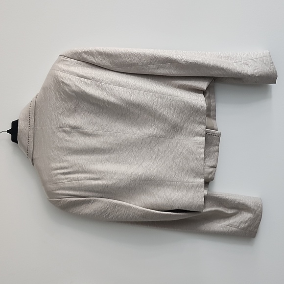 J Michaels Silver Double Breasted Formal Jacket, Cropped Style - Picture 3 of 7